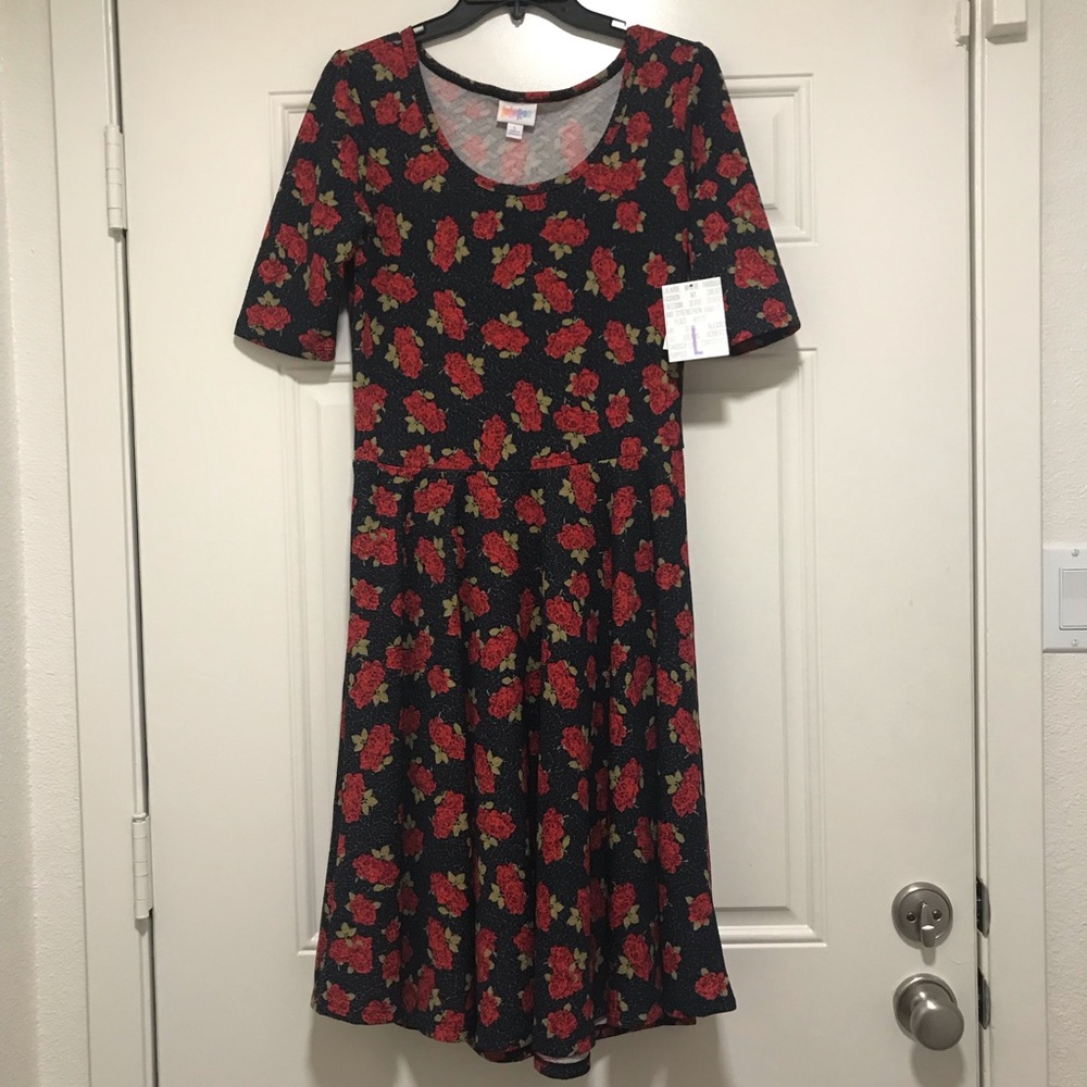 NWT Lularoe Nicole - Blue Red Floral Print - Large